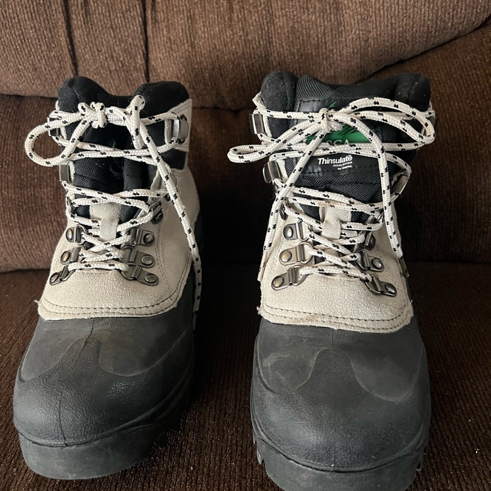 Buff and Black Thinsulate Boots